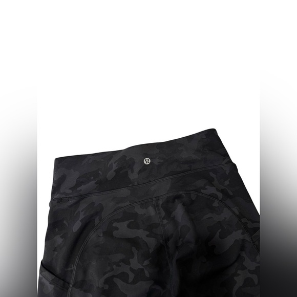 Lululemon Invigorate High-Rise Tight 25"
Heritage 365 Camo Deep Coal Multi Sz 8 - Picture 4 of 10